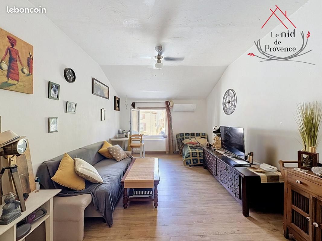 Immeuble 5 pièces 275 m² · à Bédarrides · 275 m² · 210 000 €