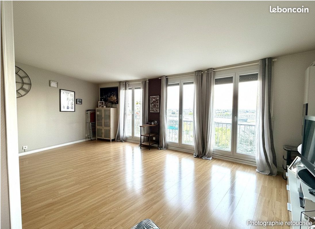 Appartement 3 pièces 69 m² · à Orléans · 69 m² · 120 000 €