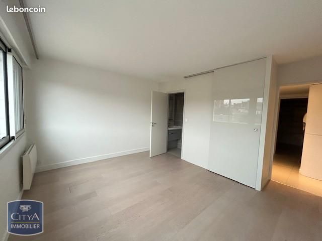 Appartement a louer poitiers - 3 pièce(s) - 117 m2 - Surfyn