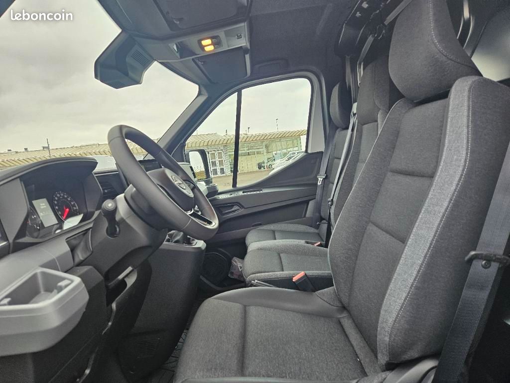 Nissan Interstar FOURGON 3T5 L2H2 2.0 DCI 130 N-CONNECTA (image 16)