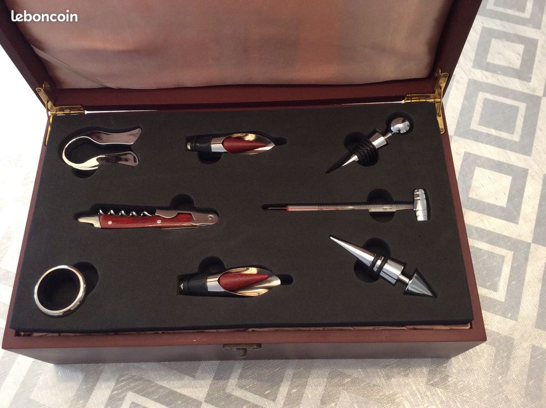 Coffret présentation vin avec 8 accessoires (image 1)