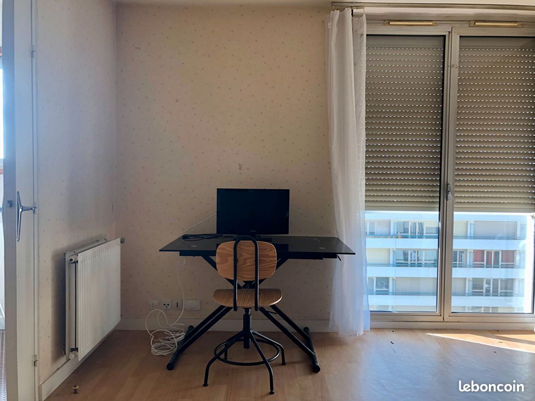 Studio 1 pièce 33 m² - Poitiers 86000 (image principale 2)