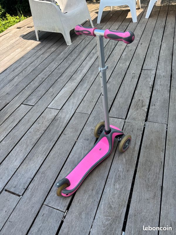 Vends 2 trottinettes Globber évolutives 3 roues (image 7)
