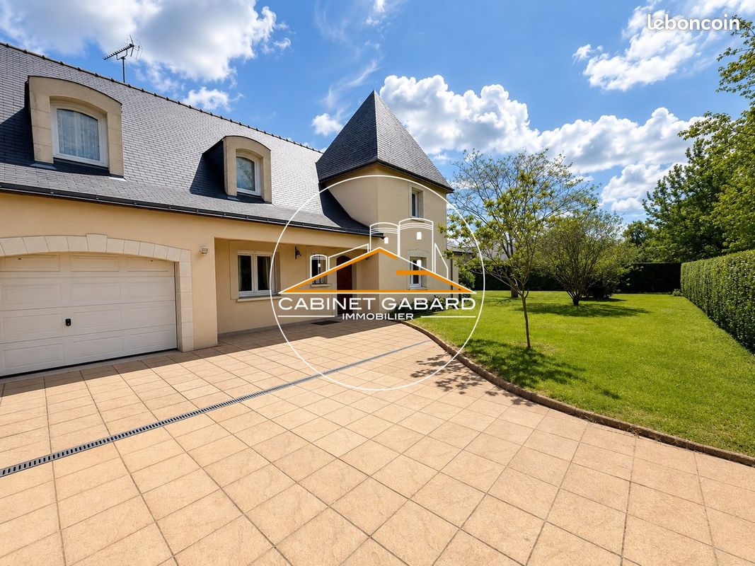 Maison 7 pièces 156 m² · à Saint-Barthélemy-d'Anjou · 156 m² · 524 900 €