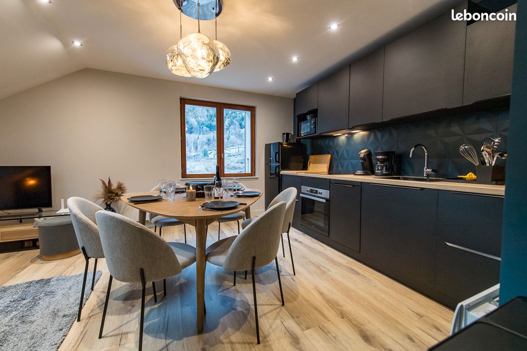 Appartement 3 pièces 65 m² · à Modane · 65 m² · 890 €