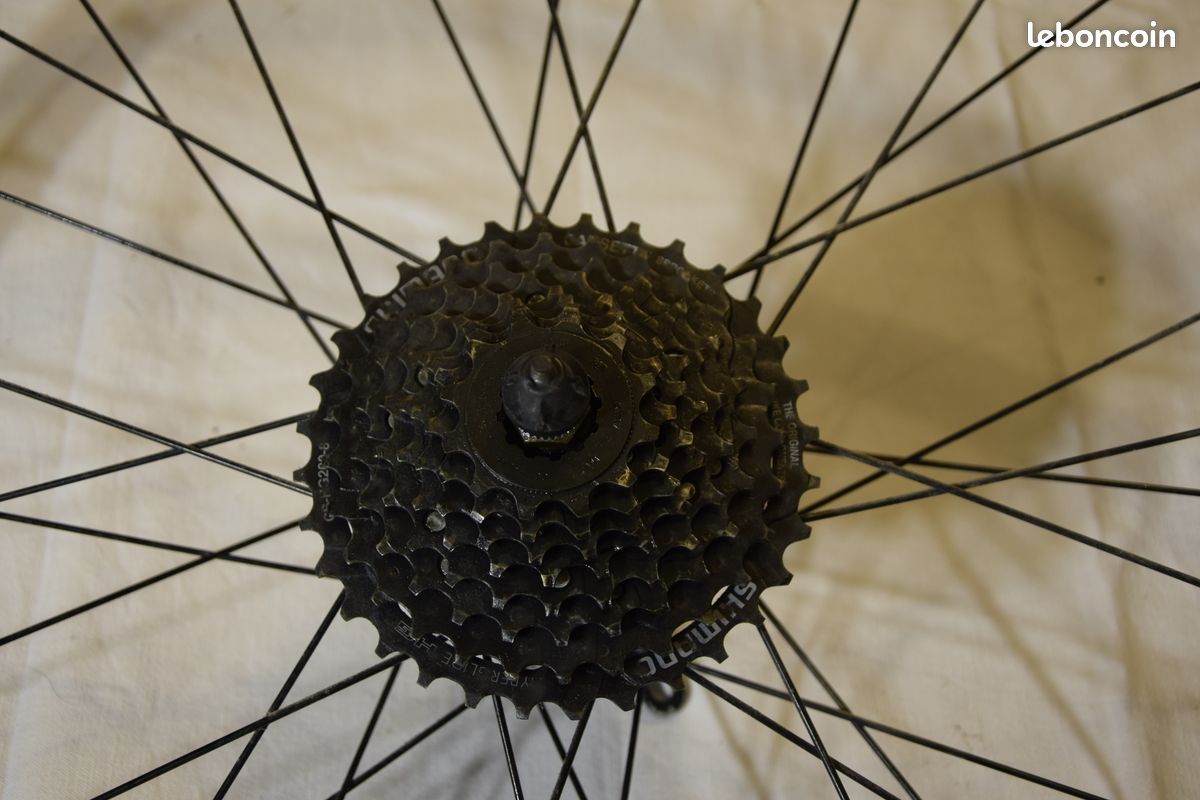 Roue VTT 26x1,75 559-19c avec cassette 8v pour freins à disques (image 4)