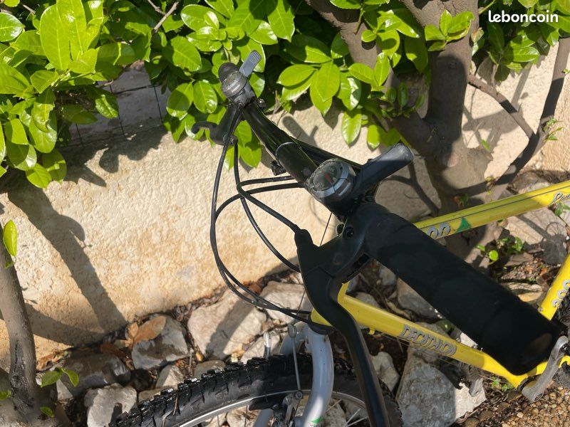 Vélo VTT 26 pouces Révisé (image 5)
