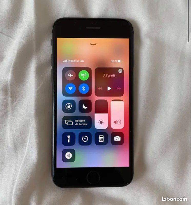 IPhone 8 (image 1)