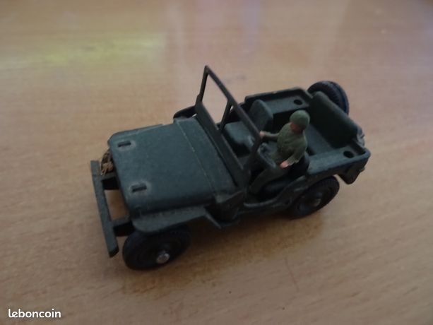 Dinky, Boîte Jeep Porte Fusée, Nr 828 | Kaufen auf Ricardo