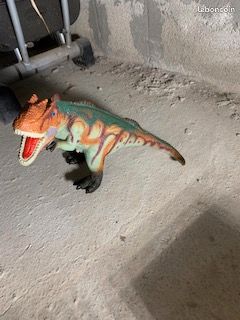 Grand dinosaure (image 1)