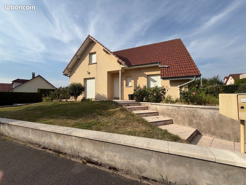 Maison 6 pièces 135 m² · à Grand-Charmont · 135 m² · 300 000 €