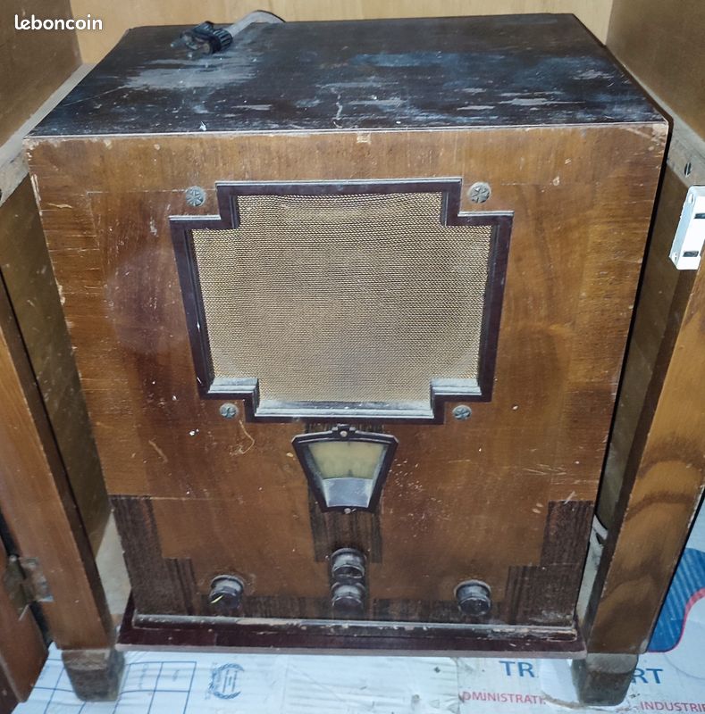 Ancien poste de radio marconi (image 1)