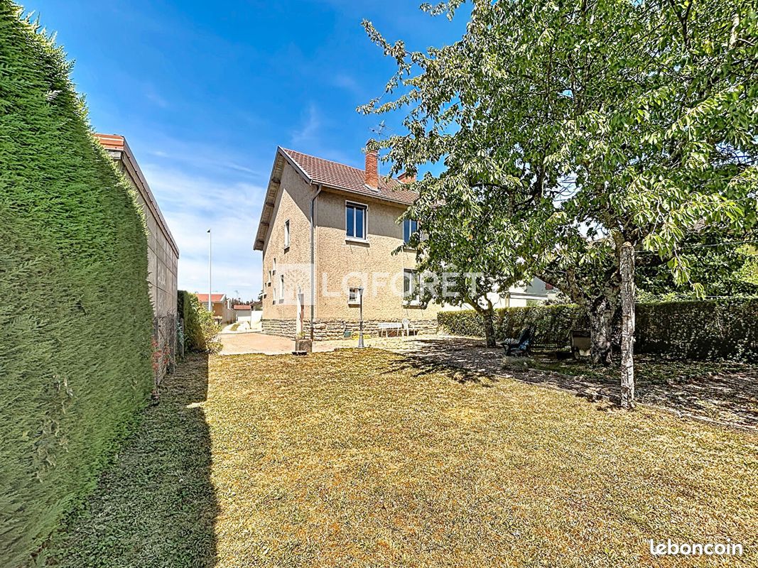 Maison 5 pièces 104 m² · à Péronnas · 104 m² · 200 000 €