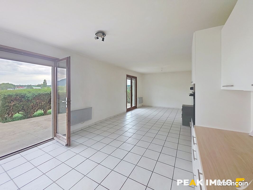 Appartement 4 pièces 98 m² · à Bons-en-Chablais · 98 m² · 340 000 €