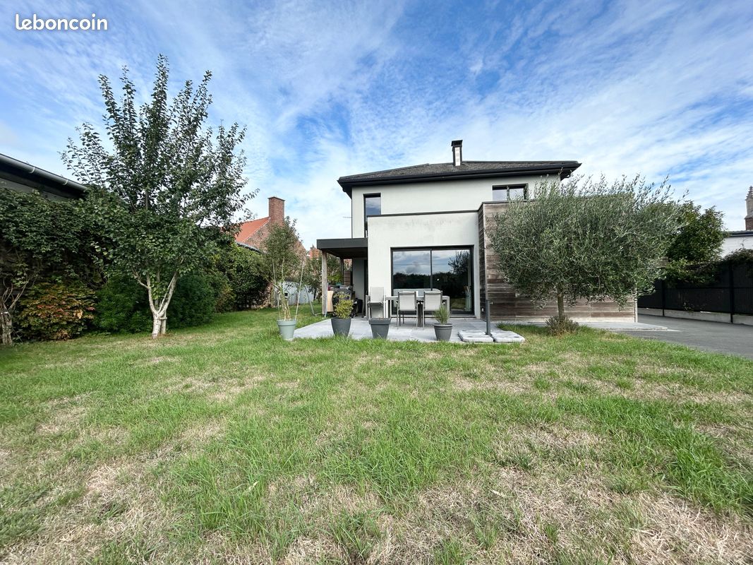 Maison 6 pièces 150 m² · à Houplin-Ancoisne · 150 m² · 540 000 €