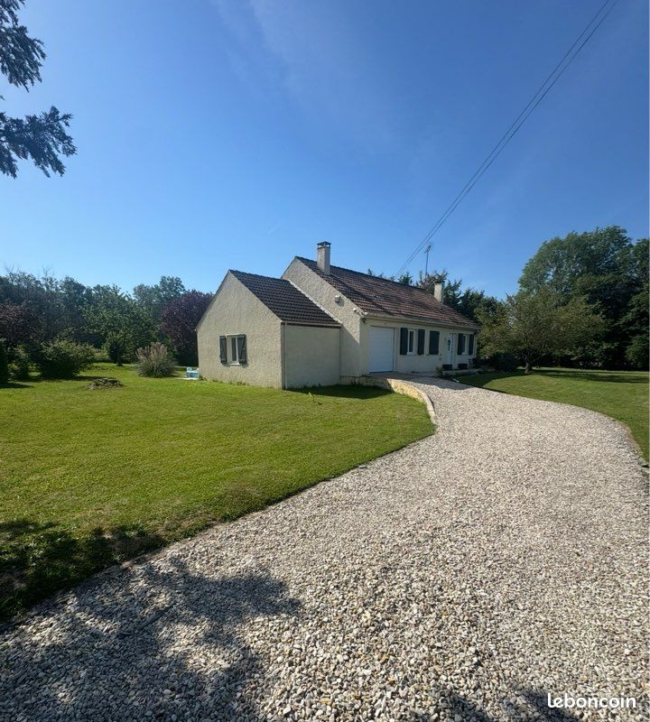 Maison 4 pièces 110 m² · à Montholon · 110 m² · 185 000 €
