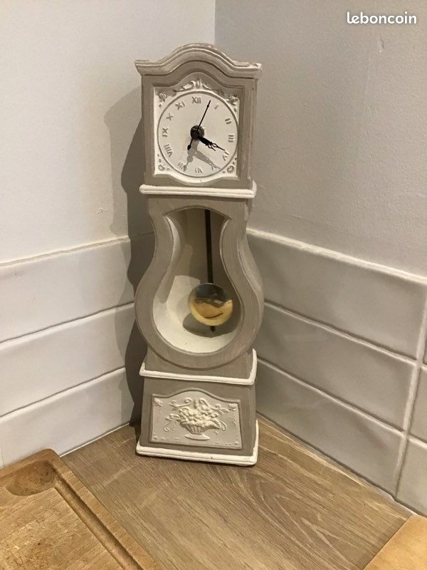 Pendule à balancier (image 1)