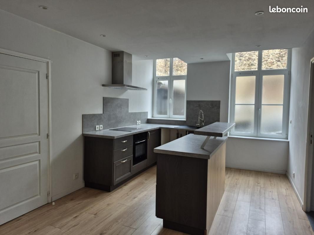 Appartement 4 pièces 131 m² · à Saint-Omer · 131 m² · 972 €/mois