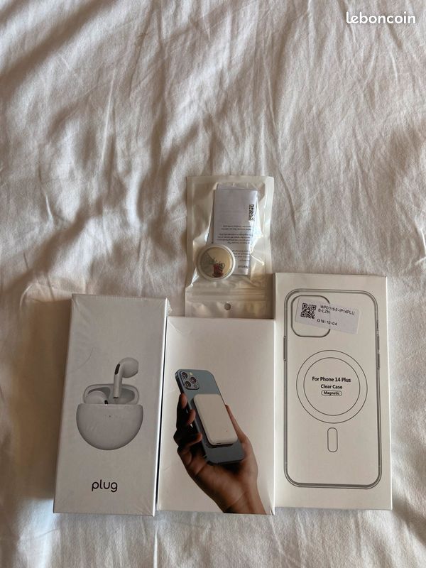 Coque 14plus + batterie sans fils + air tag + écouteurs sans fils encore emballé (image 1)