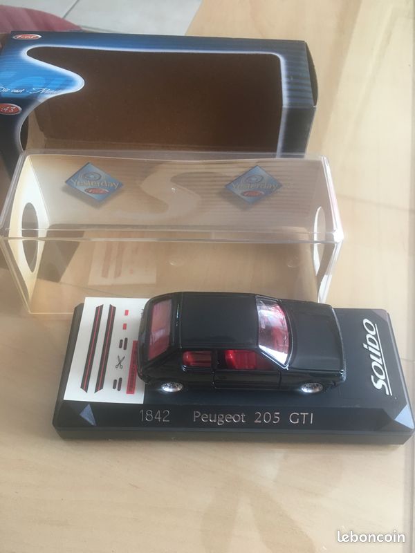 VEREM SOLIDO PEUGEOT 205 GTi 1.9 #70 PUBLICITAIRE PRIME FRANCE 1/43