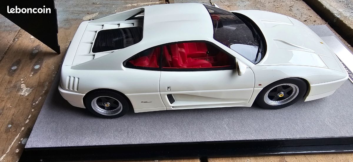 Ferrari 348 Zagato Tecnomodel 1:18 - Collection