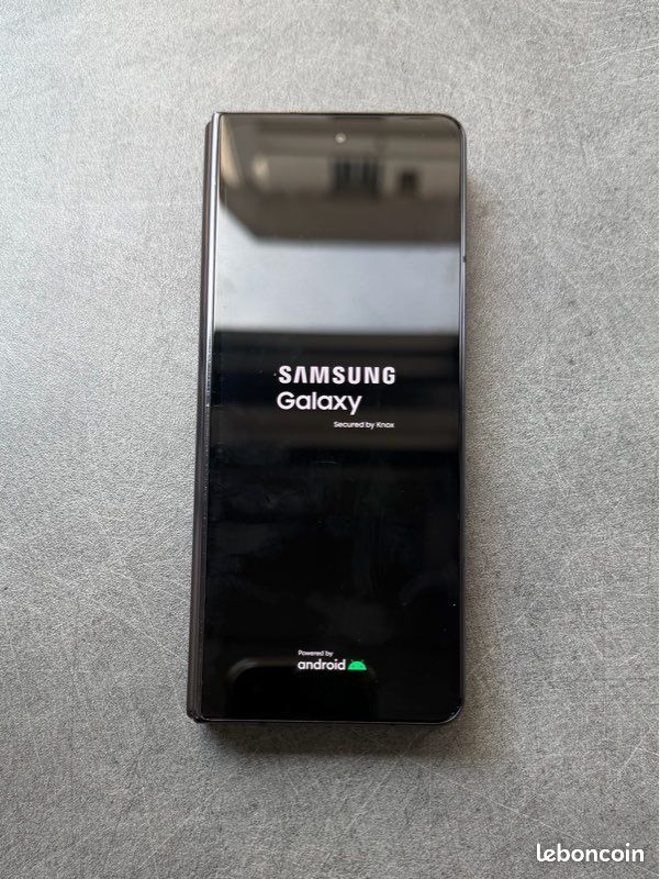 Samsung Galaxy Z Fold 4 256Go Garantie 24 Mois (image 2)