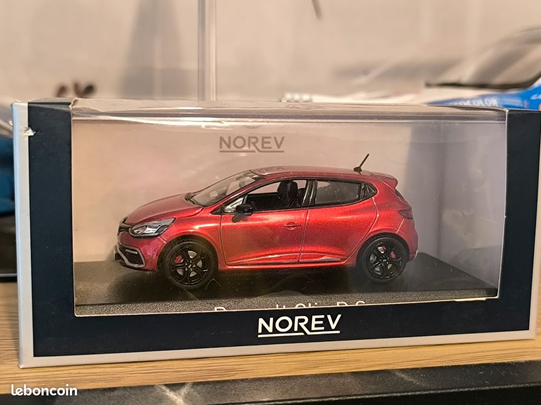 Voiture Miniature Norev Renault Rafale 2024 Rouge Flamme 1/43 - Modèle Réduit Métal Collection