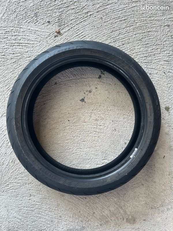 Pneu pirelli diablo Rosso 4 (image 2)