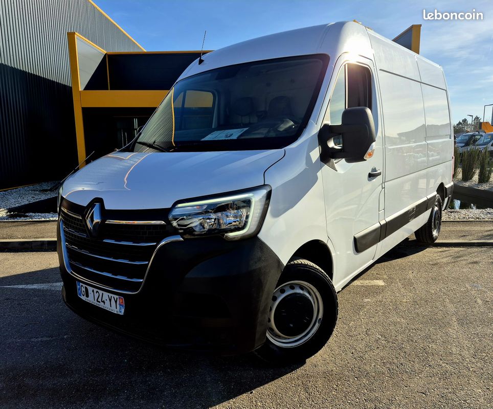 Renault master iii 2.3 dci 135 ch 3300 confort (image 1)
