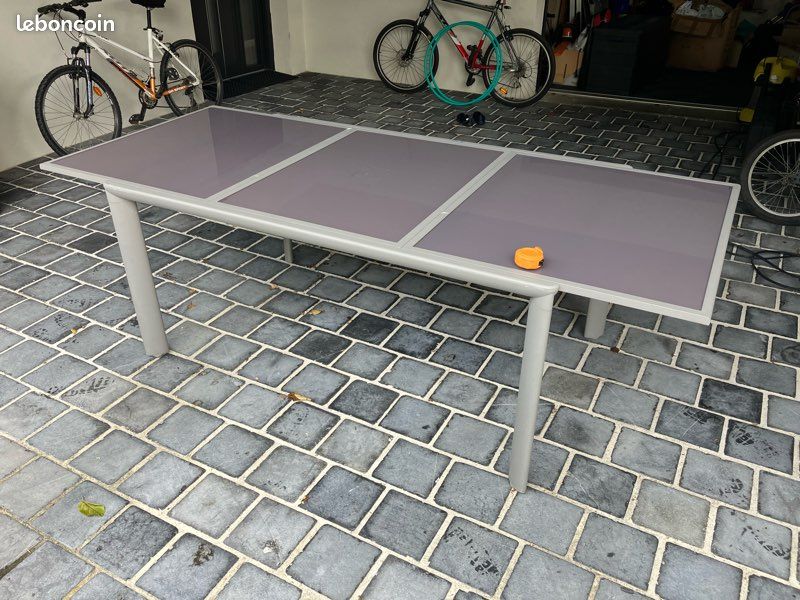 Table de jardin (image 1)