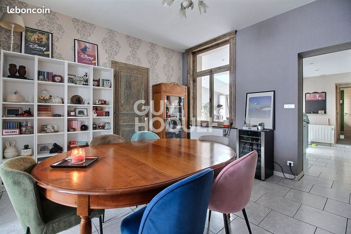 Propriété 6 pièces 167 m²