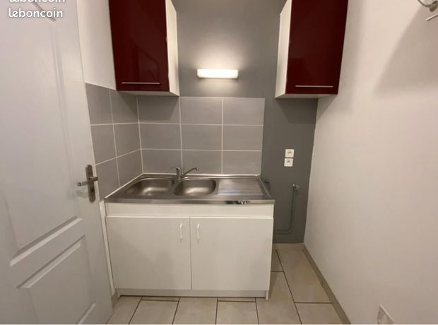 Loue maison 38.7 M2 jardin des plantes, proche du centre ville et citadelle