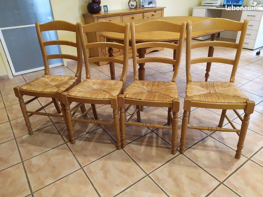 Quatre chaises en paille (image 2)