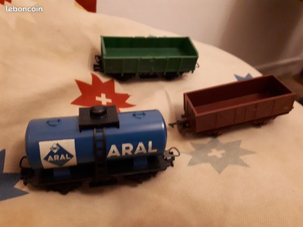 Lot danciens wagons voyageur, Jouef, Lima, Troby, en HO Plastique - Vendu