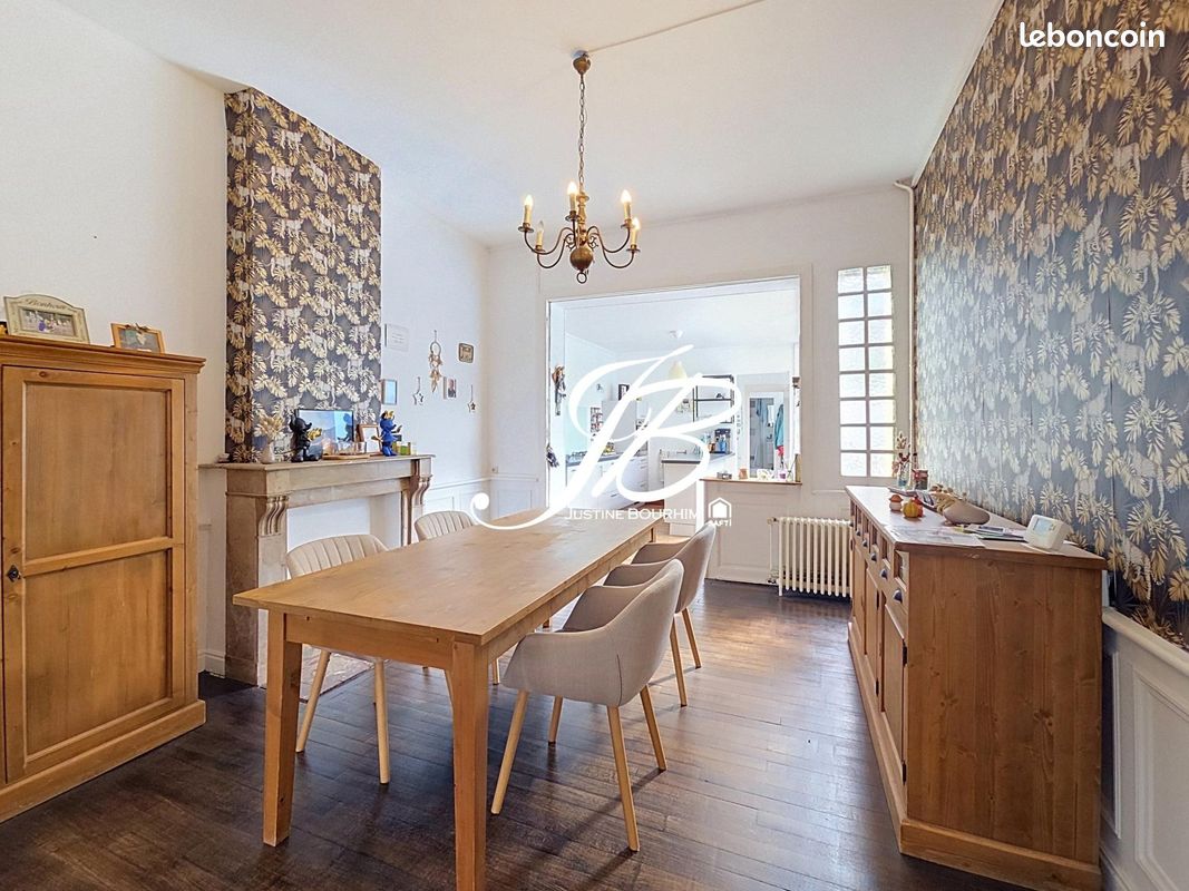 Maison 8 pièces 156 m² · à Lens · 156 m² · 230 000 €