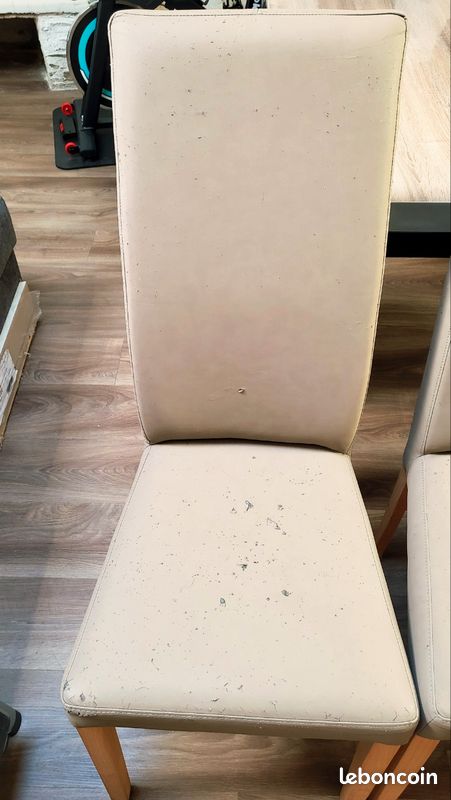 1 chaise coloris taupe (image 1)