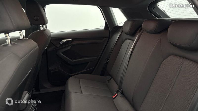 Audi A3 Sportback 30 TFSI 110ch Mild Hybrid S tronic 7 (image 13)