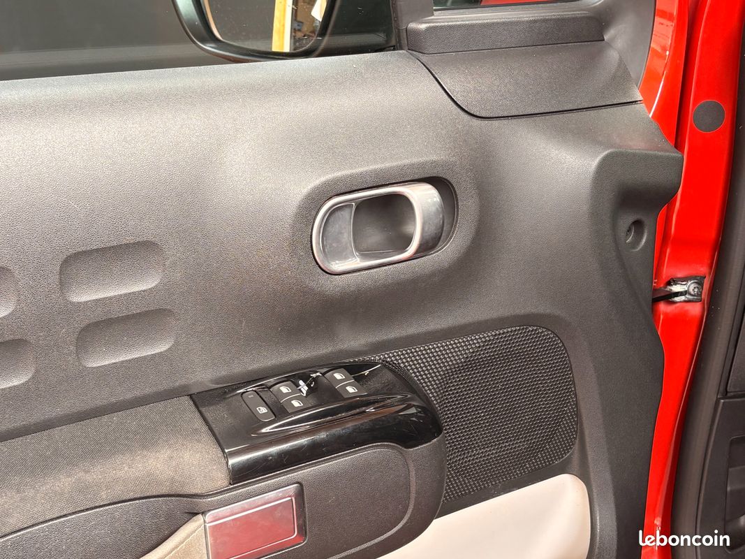 CITROEN C3 GENERATION-III 1.2 PURETECH 80 SHINE START-STOP - DISTRIBUTION À JOUR - CAMÉRA DE RECUL - CARPLAy (image 23)