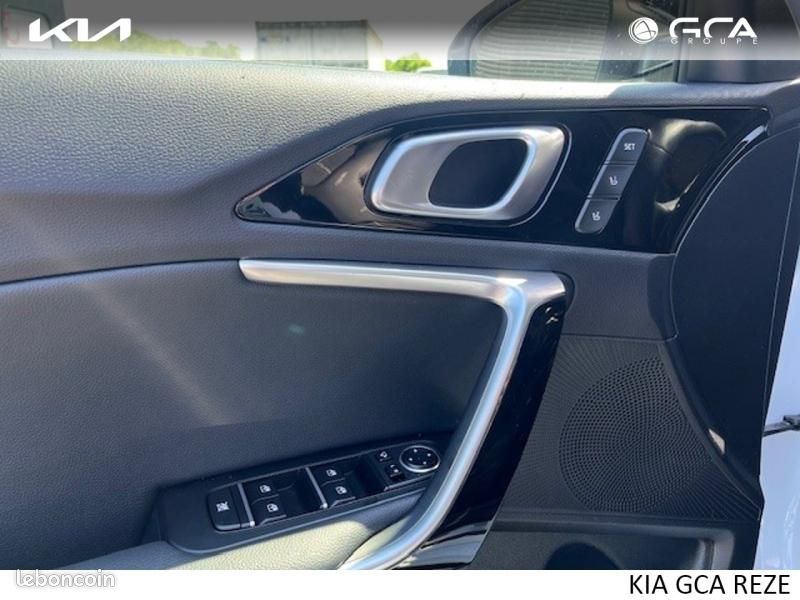 Kia ProCeed 1.5 T-GDi 140ch GT-line Premium DCT7 (image 18)