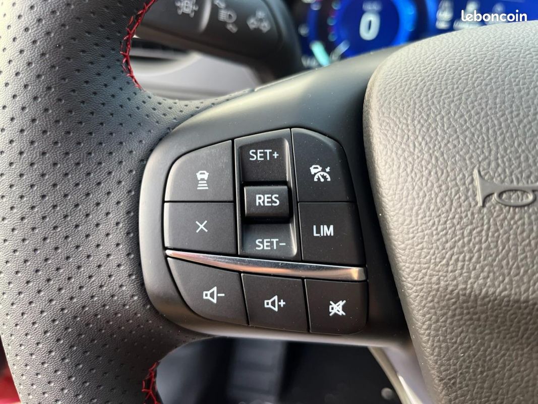 Ford kuga 1.5 ecoboost - 150 - st-line (image 10)