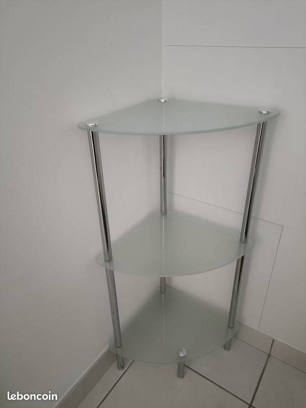 Etage d'angle (image 1)