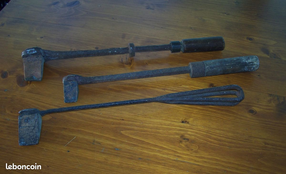 Lot Outils Anciens Fers à souder (image 1)