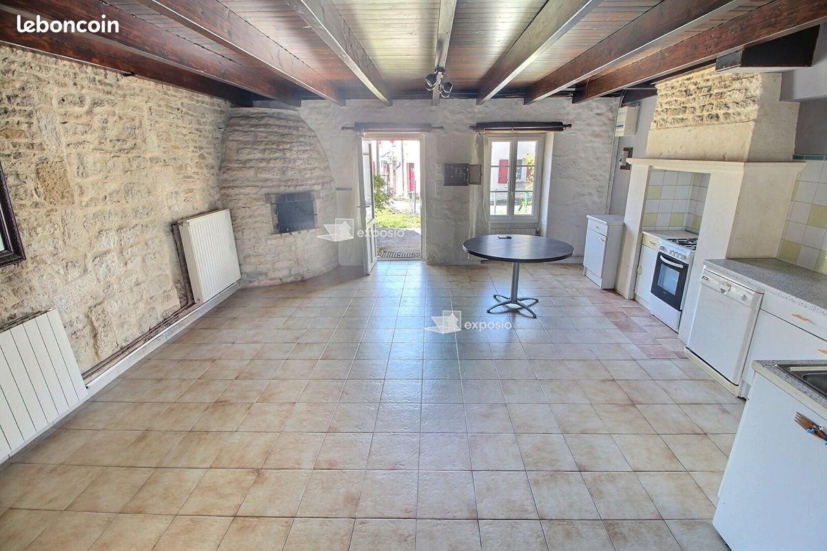 Maison 3 pièces 100 m² · à Benet · 100 m² · 88 000 €