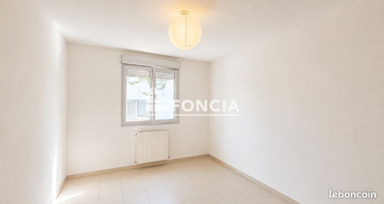 À VENDRE – T3 de 63 m² avec balcon et garage fermé – Lyon 7ᵉ (Manufacture des Tabacs) — 5