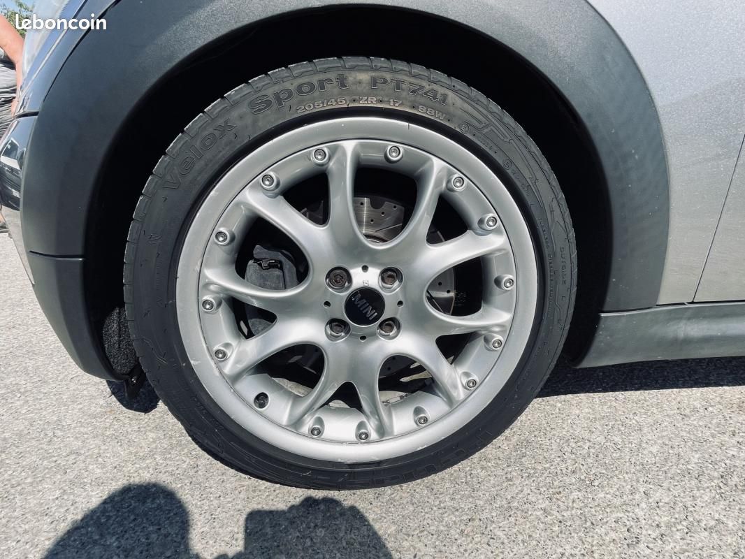 Mini COOPER S 1.6 i 175 SPORT BVA GRIS (image 16)