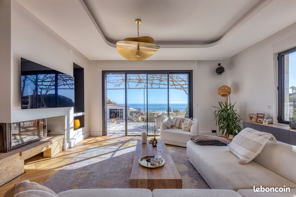 Maison 5 pièces 200 m² · à Vallauris · 200 m² · 2 330 000 €