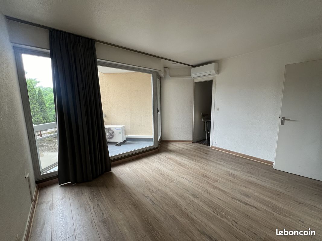Appartement 1 pièce 28 m² · à Grenoble · 28 m² · 470 €/mois
