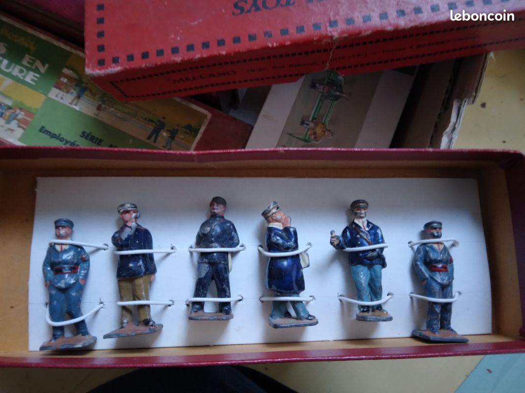 Boîte De Signal Peinte En Pierre N Échelle Pour Maquette De Chemin De Fer 1og
