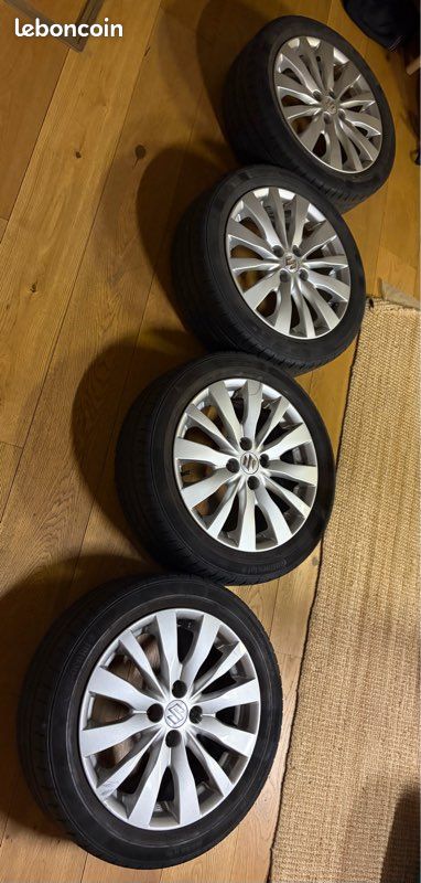 4 Jantes Alu Dezent Noires 17 Pouces Avec Pneus Neige Michelin - 5 Trous - Occasion Bon état
