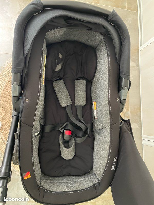 Poussette 3en1 Jane Crosslight coque/nacelle Matrix Light Cold